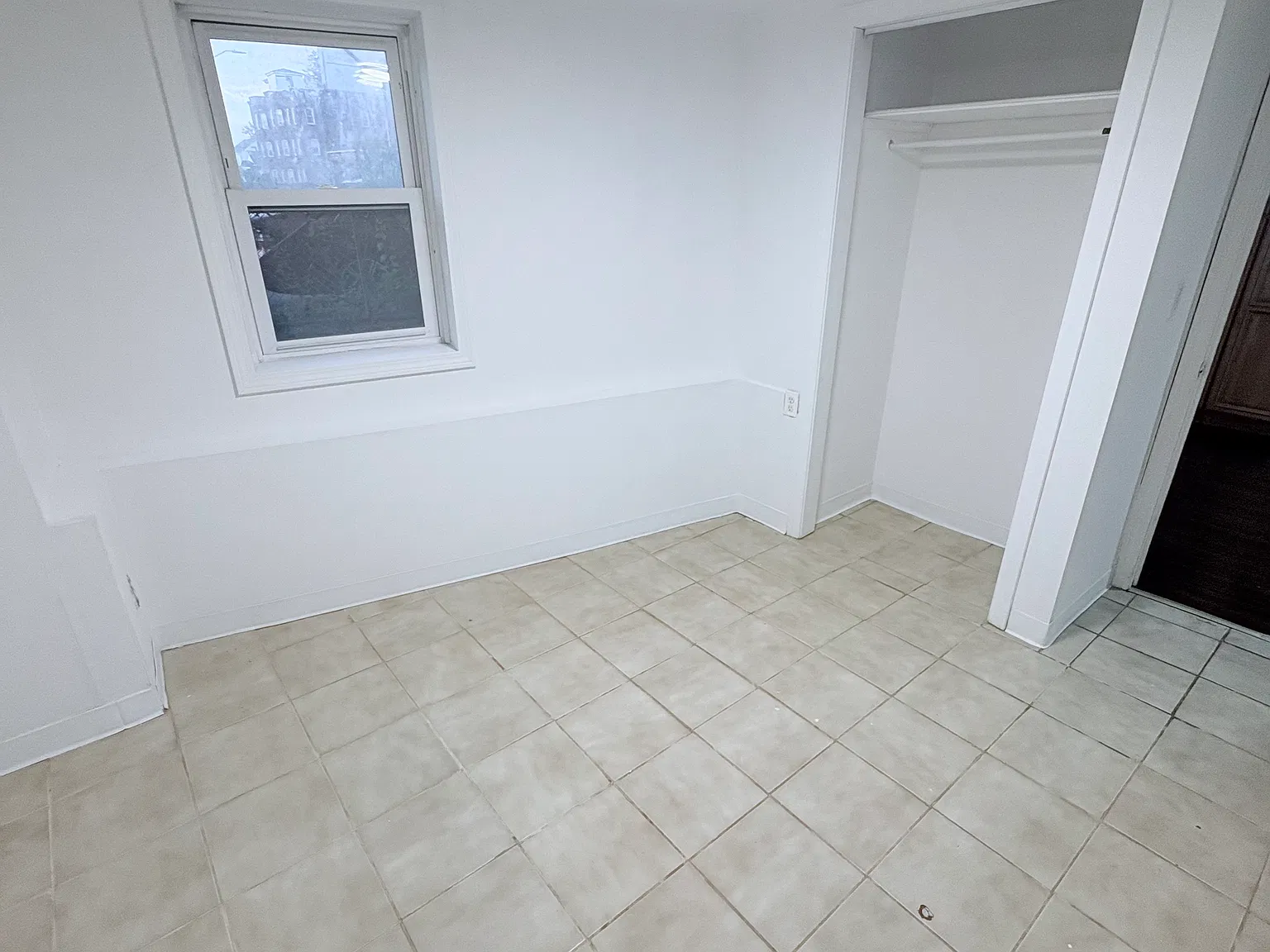 2 bed, 1000 sqft, $1,550 — Photo 3