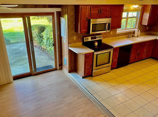 20 Cherry Ct, Spring Lake, NJ 07762