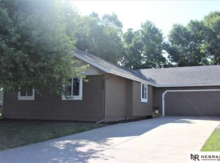 5309 S 155th St, Omaha, NE 68137