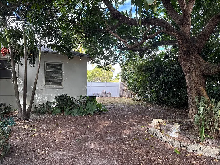 348 Gregory Rd — Photo 21