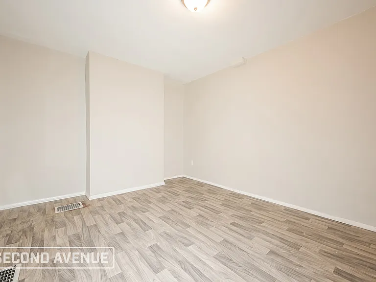 7645 Highland Ave — Photo 13