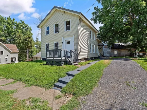 17 N 5th St, Fulton, NY 13069