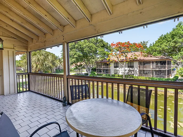 368 Brackenwood Cir — Photo 34