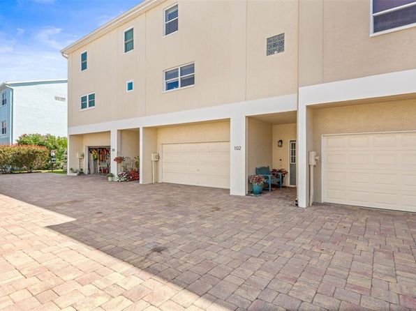 1109 Pinellas Bayway S APT 102