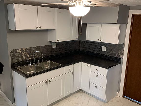 2nd image of 3109 Coleman Ave