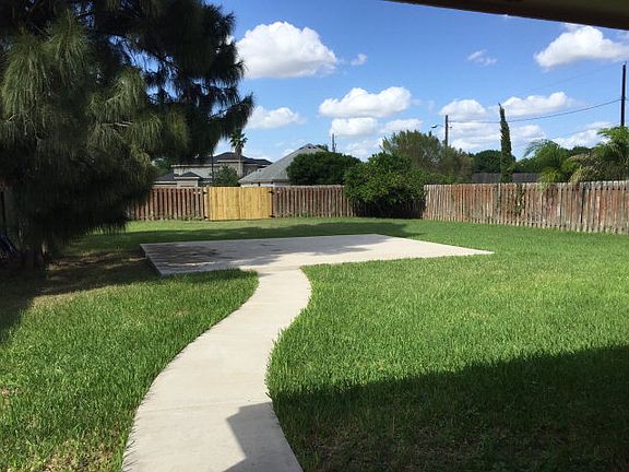 4th image of 6147 W Lakeside Blvd