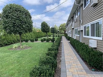 1st image of 1733 N Gardiner Dr #843b8eb4d