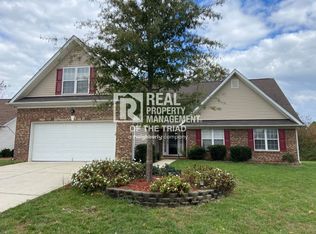 4708 Ridgefall Rd, Greensboro, NC 27410