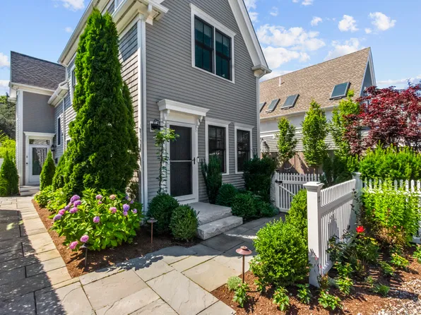 4 Race Road #U2, Provincetown, MA 02657