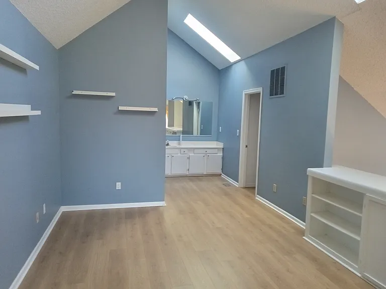 415 Harbour Point #304 — Photo 15