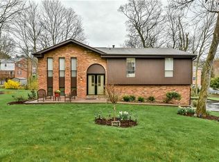 1716 Guyton Rd, Allison Park, PA 15101