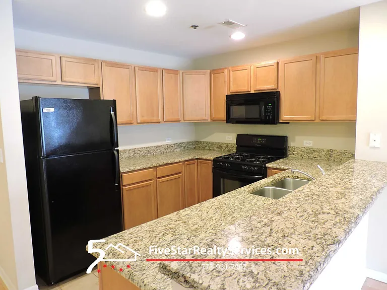8255 Skokie Blvd #204 — Photo 1