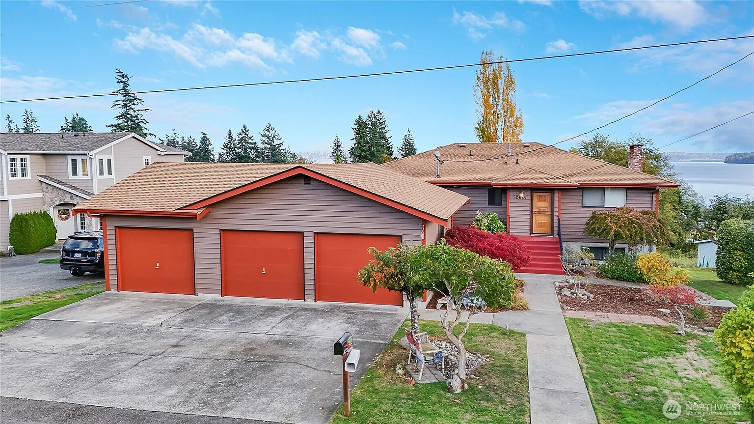 2601 2nd Avenue E photo 1