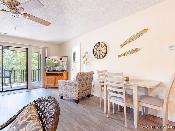 5th image of 58 Jonathan Dr #1A