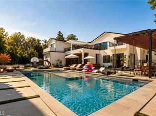 5050 Arundel Dr, Woodland Hills, CA 91364
