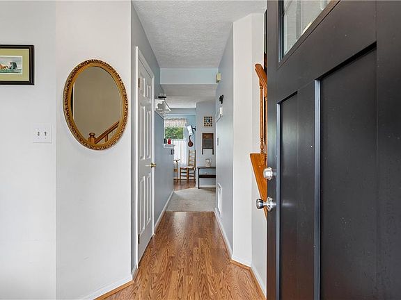 4th image of 162 Alaric Dr