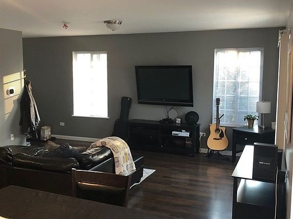3rd image of 422 Village Creek Dr #0