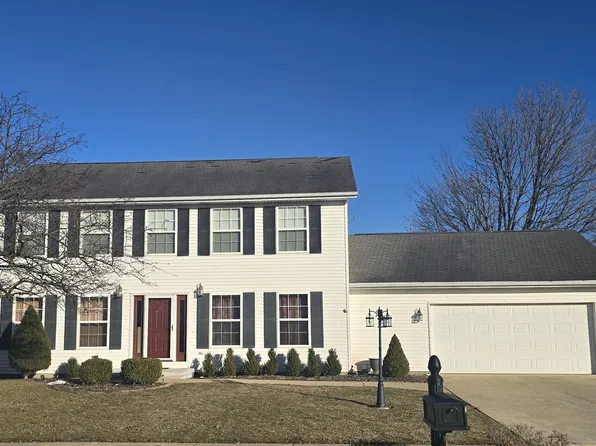 608 Pheasant Ln, Savoy, IL 61874