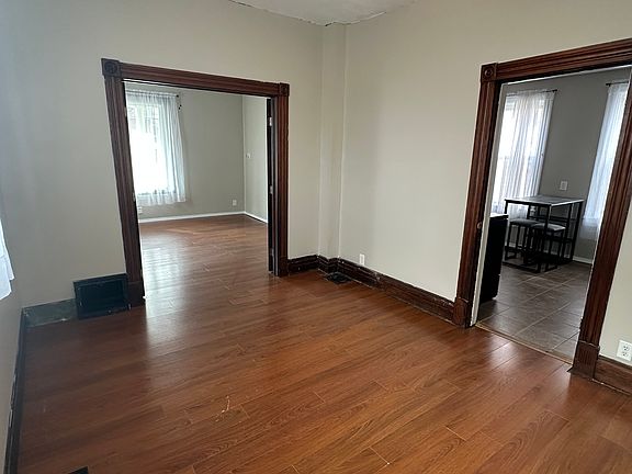 4th image of 530 1st St