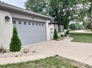 471 Leaning Tree Rd, Greenwood, IN 46142
