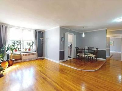 141-05 Pershing Cres #615, Jamaica, NY, 11435