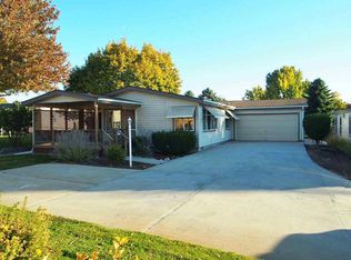 8301 W Willowcourt Dr, Garden City, ID 83714