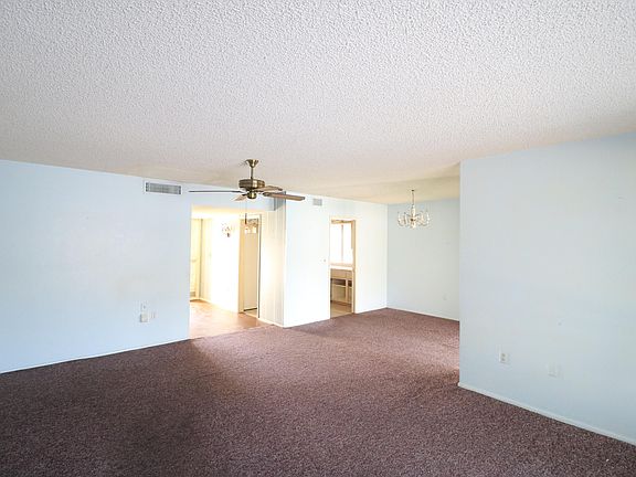 3rd image of 10132 W Cheryl Dr