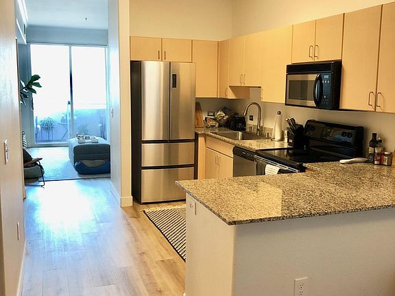 2nd image of 1643 6th Ave APT 401