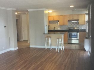 2500 S York St APT 201, Denver, CO 80210
