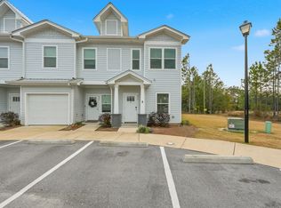 235 Date Palm Ln, Freeport, FL 32439