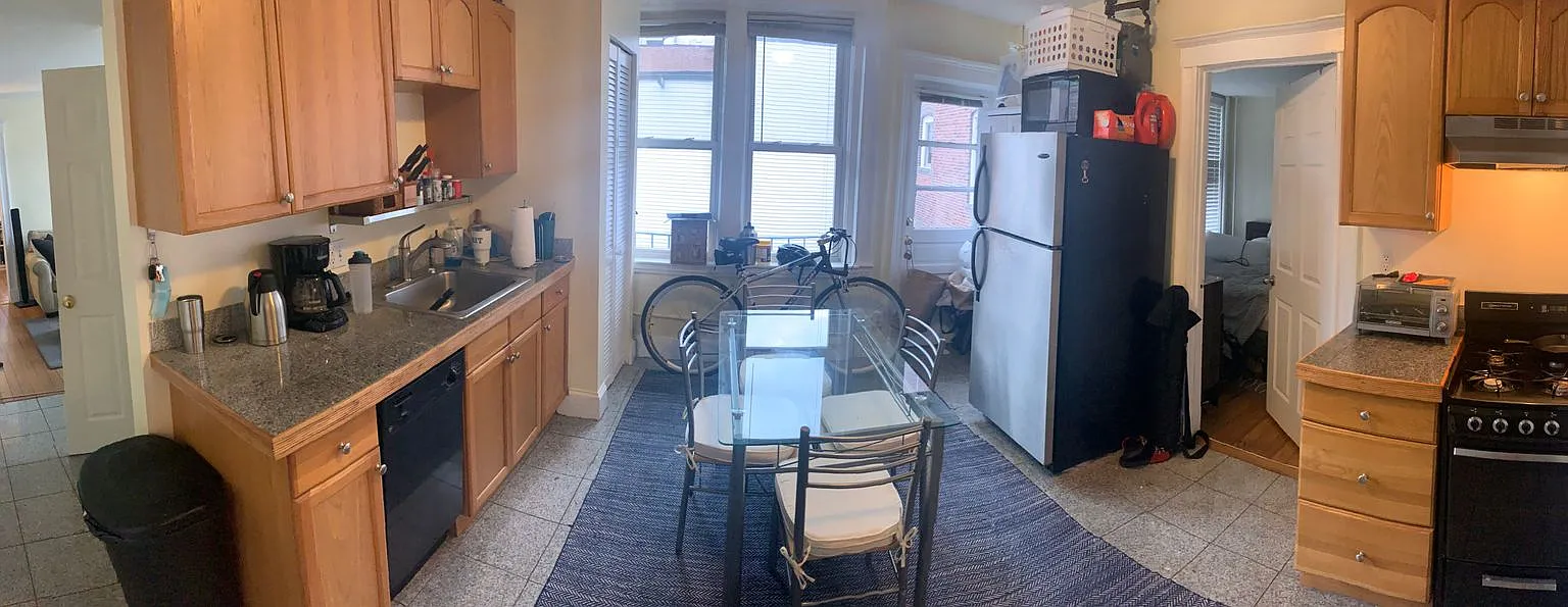 Great 2 Bed Available 9/1 — Photo 4