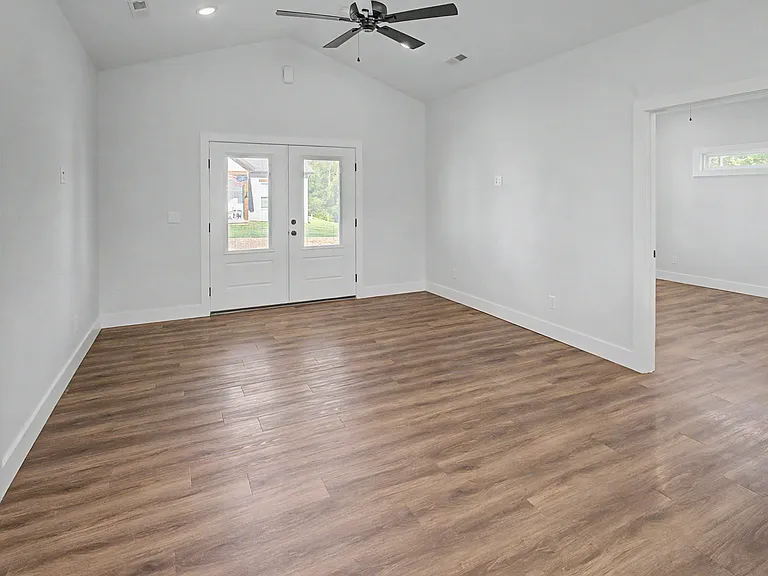 409 Magnolia Rdg — Photo 9