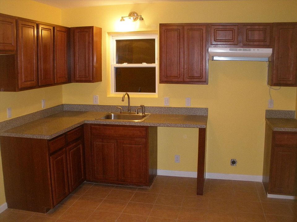 2nd image of 13 Birch St