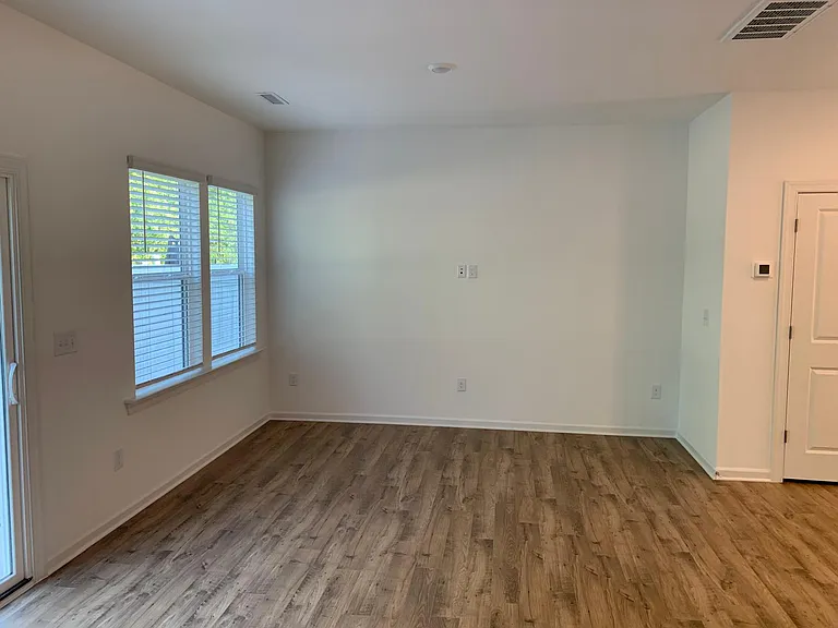 232 Hank Way — Photo 10