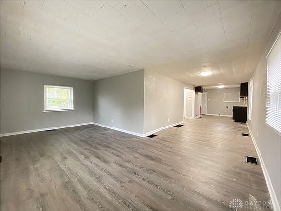 4th image of 3711 Pittsburg Ave