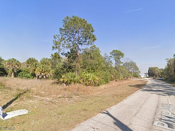 2nd image of 106 Pixie Ave
