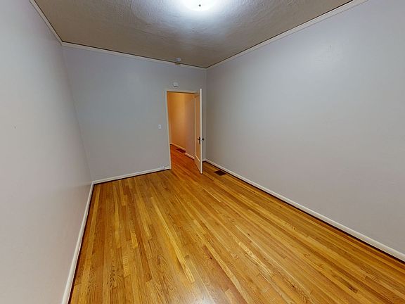 5th image of 5712-5722 SE Belmont St #5720