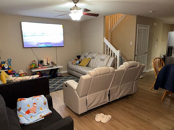 2nd image of 15012 Deshler Ct