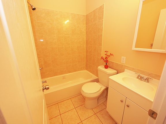 5th image of 7186 Andrews Ave #1F