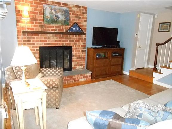 Living Room With Gas Fire Place