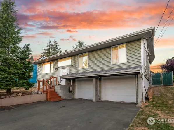 1817 Harris Street, Kelso, WA 98626