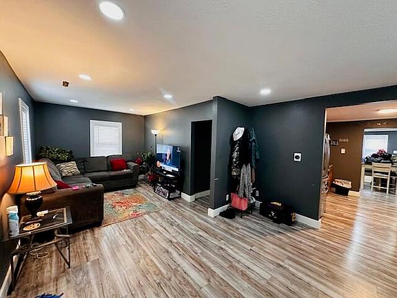 4th image of 807 Clinkscales Rd