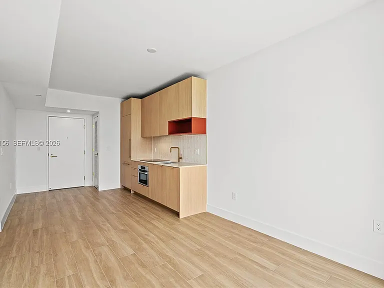 90 NE 32nd St #627 — Photo 10