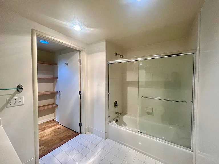 403 Main St #709 — Photo 20