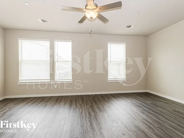 305 N Centro Cir — Photo 9