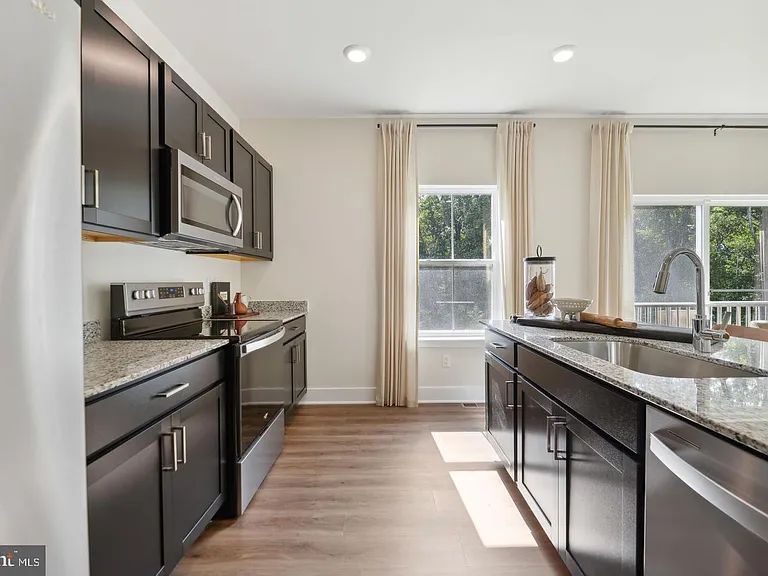 120 Bookers Crest Dr — Photo 8