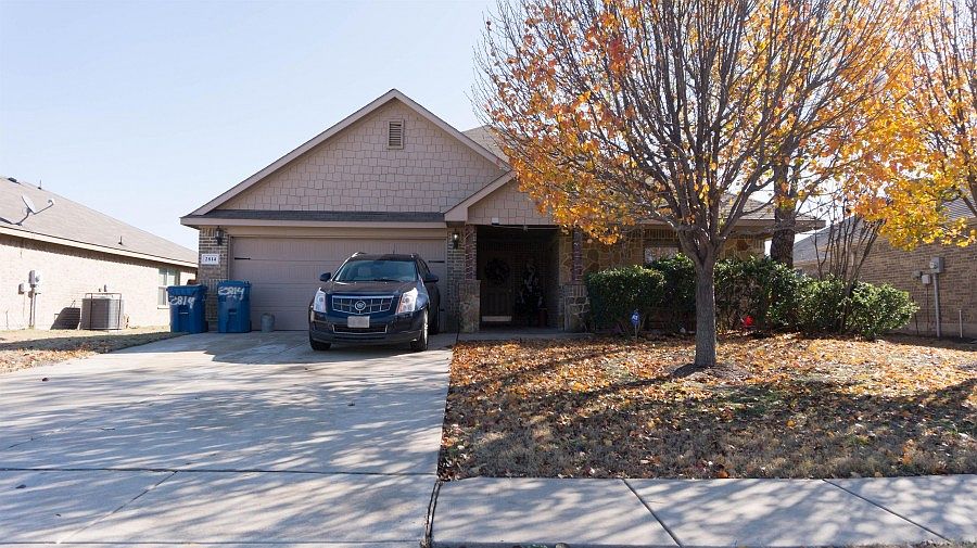 1st image of 2814 Briarbrook Dr