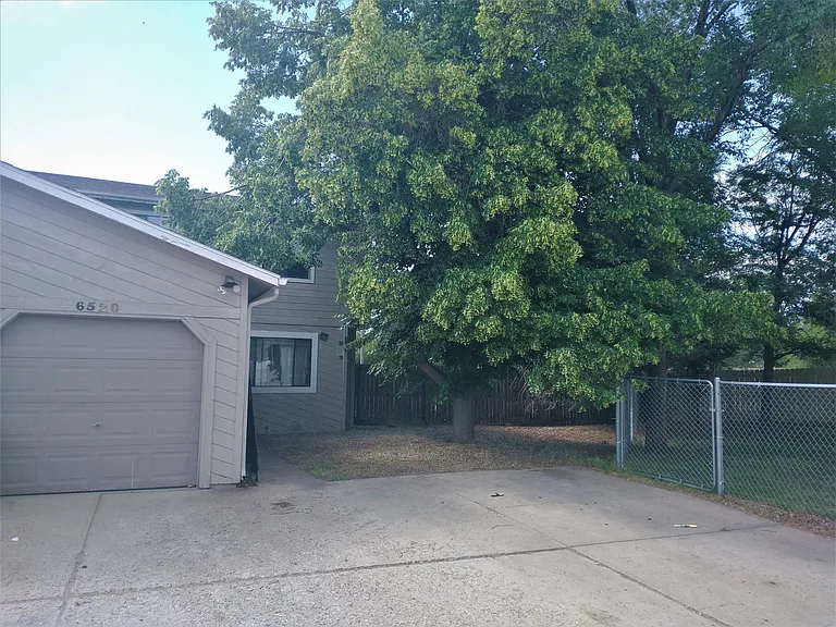 6520 Fossil Crest Dr — Photo 1