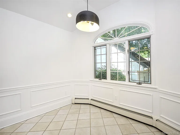 121 Hillcrest Ave — Photo 18