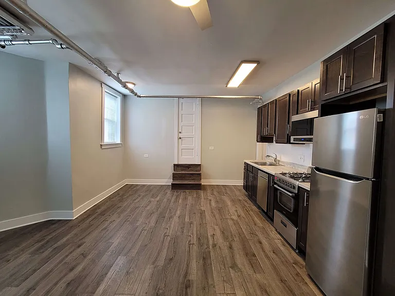 2332-48 W Addison/3600 N. Claremont — Photo 10